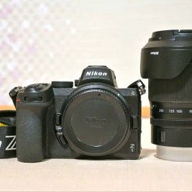 Nikon Z5 本体 ＆ NIKKOR 24-200レンズ