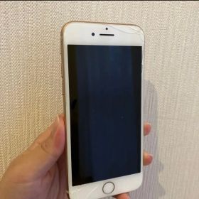 ジャンク iPhone 8 Gold 64 GB SIMフリー
