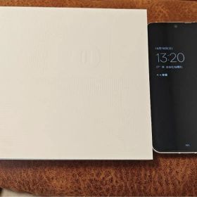 美品 Nothing Phone (2) ホワイト SIMフリー 一括購入品