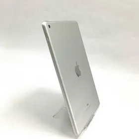 Apple iPad 第6世代 32GB シルバー Wi-Fi 動作確認済 【全額返金保証】【最速発送】