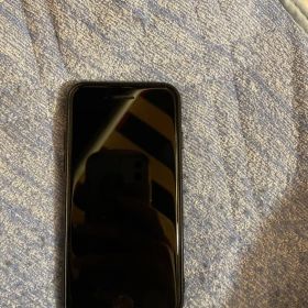 iPhone SE (第2世代) ホワイト 本体