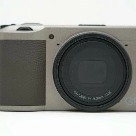 【全品ポイント10倍！要エントリー】【期間限定セール】リコー RICOH コンパクトデジタルカメラ メタリックウォームグレー GR III Diary Edition Special Limited Kit 【中古】