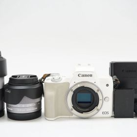 L261356)Canon Eos kiss M キス ミラーレス 一眼レフ EF-M 15-45mm F3.5-6.3 IS STM 55-200mm F4.5-6.3 IS STM ダブルレンズ