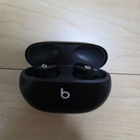 Beats Studio Buds ブラック