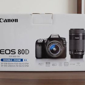 Canon EOS 80D トリプルレンズキット