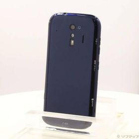 〔中古〕FUJITSU(富士通） らくらくスマートフォン 32GB ネイビー F-42A docomoロック解除SIMフリー〔349-ud〕