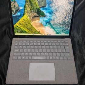 Microsoft surface Laptop 5 256GB 8GB
