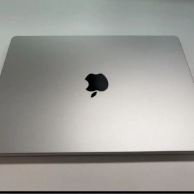 Apple MacBook Pro 14インチ M2 Pro / M2 Max (2023) 新品¥160,000