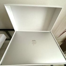 MacBook Air M1 2020 13 インチ8GB /256GB シルバ