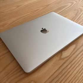 MacBook Air 13.3インチ256GB、Trackpad2