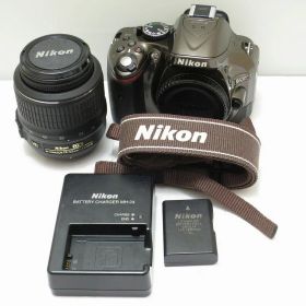 【全品ポイント10倍！要エントリー】ニコン Nikon デジタル一眼レフ（レンズキット） D5200 18-55 VR レンズキット 【中古】