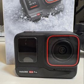 〈美品〉 insta360 Acepro 本体+アクセサリー+ケースセット