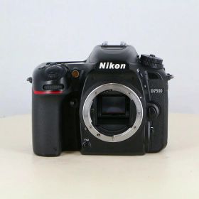 R*p様 Nikon D7500(中古品) D7500 新品 82,600円 中古 61,000円 | ネット最安値の価格比較