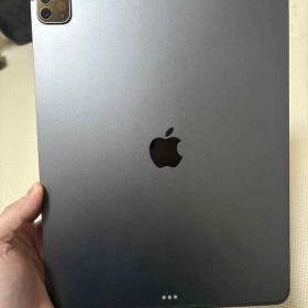 Apple iPad Pro 12.9インチ (第4世代)