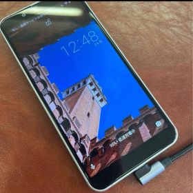 SHARP AQUOS sense3 basic 907SH SIMフリー