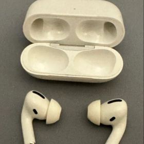 Apple AirPods Pro 新品¥3,999 中古¥3,980 | 新品・中古のネット最安値