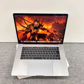 MacBook Pro 2017 15型 新品 108,000円 中古 33,800円 | ネット最安値