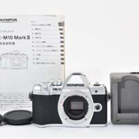 ★極上美品★《ショット数744回 》OLYMPUS オリンパス OM-D E-M10 Mark III ボディ シルバー ＃0319A