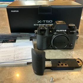 美品 Fujifilm X-T50 ボディ 1689回 富士フィルム ミラーレス