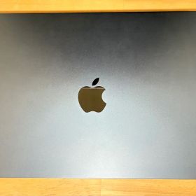 MacBook Air M2, 2022 本体