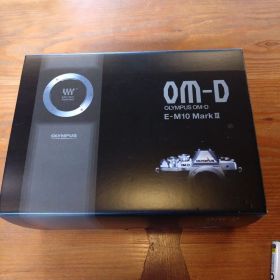 OLYMPUS OM-D E-M10 Mark III 本体美品です