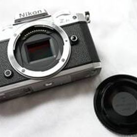超美品 NIKON ニコン Zfc シルバー ボディー 249ショット