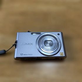 Panasonic DMC-FX60 シルバー 12メガピクセル