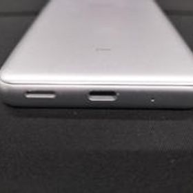 KDDIスマートフォン SHG09 SHARP