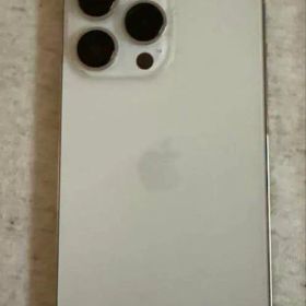 Apple iPhone 13 Pro シルバー ケース付き