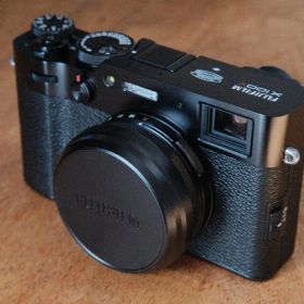 FUJIFILM X100V ブラック