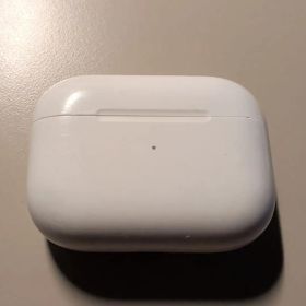 AirPods Pro2 本体 傷がありMagSafe 付き