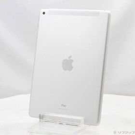 〔中古品〕 iPad 第7世代 32GB シルバー MW6C2J／A docomoロック解除SIMフリー【258】