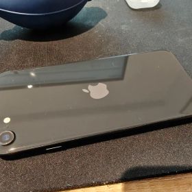 iPhone SE (第2世代) 128GB