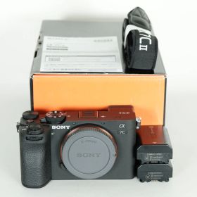 [美品 | シャッター数1,234回｜バッテリー2個付] SONY α7C II（ILCE-7CM2） [ボディ ブラック] | ミラーレス一眼カメラ