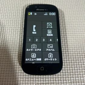 ドコモ F-06F スマホ らくらくスマートフォン3 初期化済み 現状品