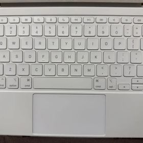 Magic Keyboard folio iPad(第10世代，A16)