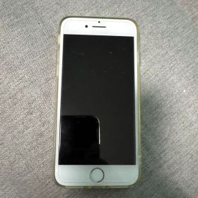 美品 iPhone7 シルバー 128GB