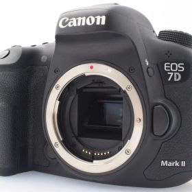 わずか3714ショットで■ほぼ新品■ CANON EOS 7D Mark IIボディ EOS7DMK2