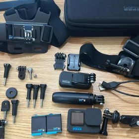 GoPro 10 Black 本体と高価マウント・アクセサリーセット