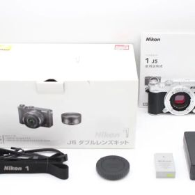 極上品◆Nikon ニコン 1 J5 ボディ◆シャッター回数856枚のみ♪