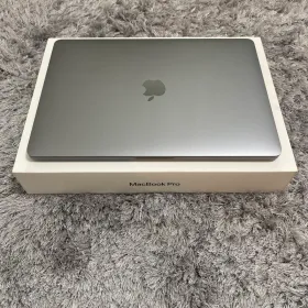 Apple MacBook Pro 16インチ M1 Pro / M1 Max (2021) 新品¥111,000
