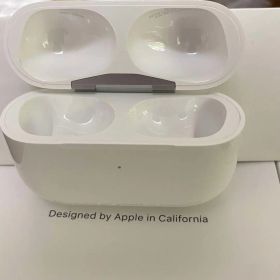 ［正規品］AirPods pro 2 第二世代 ケース アイポーズ プロ 充電器