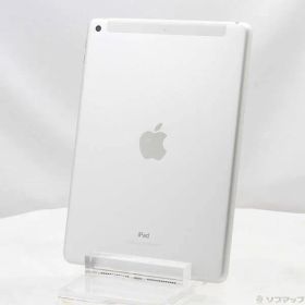 〔中古品〕 iPad 第6世代 32GB シルバー MR6P2J／A docomoロック解除SIMフリー【348】