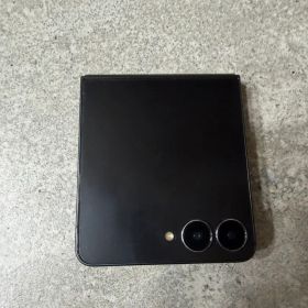 Galaxy Z Flip7 中古 106,000円 | ネット最安値の価格比較 プライスランク