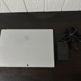 Microsoft Surface Pro 5本体 型番1796 128GB