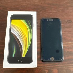 Apple iPhone SE 二世代 (64GB) ブラック