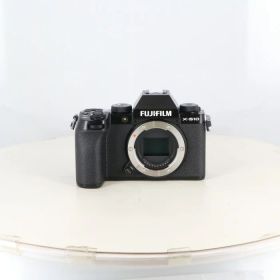 【中古】 (フジフイルム) FUJIFILM X-S10 ボディ【中古カメラ デジタル一眼】 ランク：AB