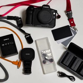 Canon EOS R ミラーレス一眼＋撮影アクセサリー7点セット