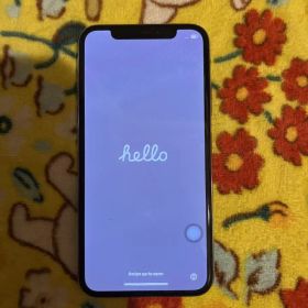 iPhone X 256GB シルバー