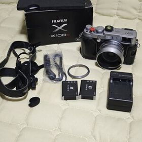 美品 FUJIFILM フジフィルム X100S シルバー 1630万画素 コンパクトデジタルカメラ R4826